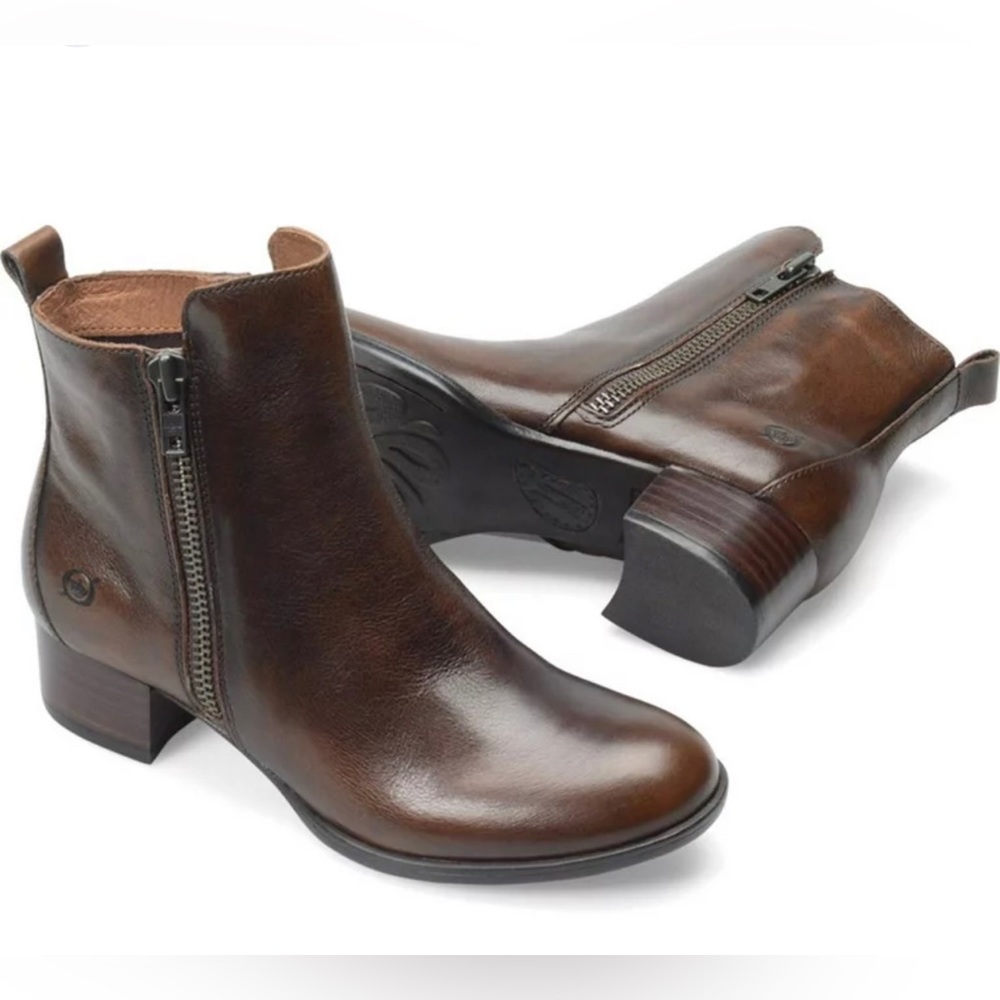 Born Landa zip brown leather low heel round toe bootie